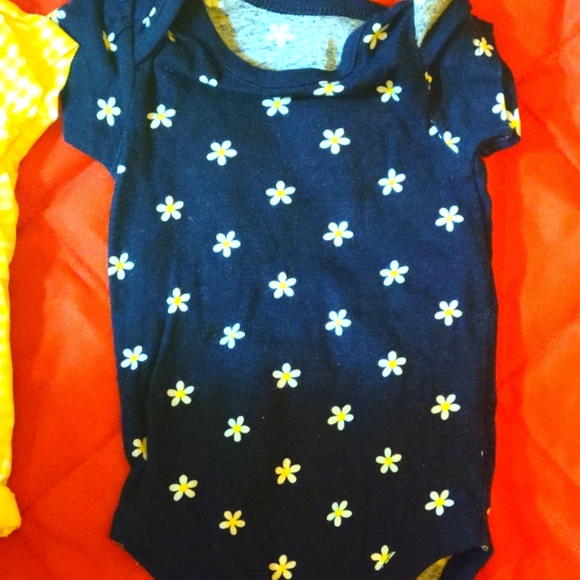 The Children's Place onsies. Yellow and blue. 0-3 months. - Picture 2 of 4